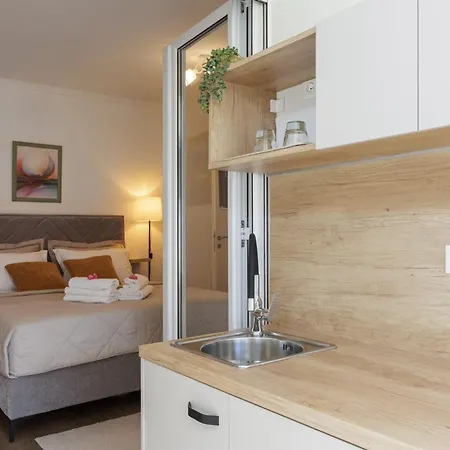 Port View Apartman *