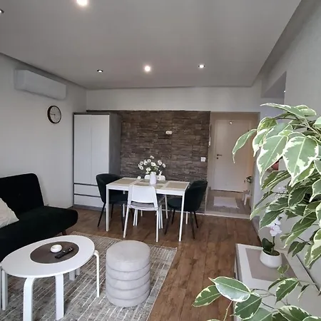 Port View Apartman *