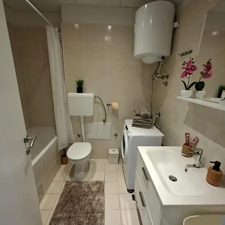 Port View Apartman *